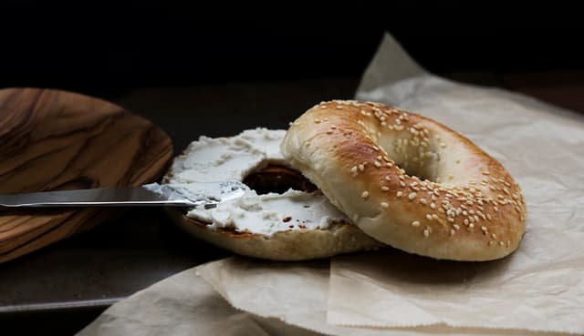 Bagel with cream cheese