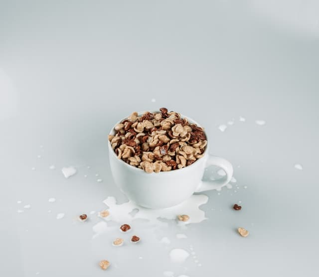 Cereal (granola cluster)