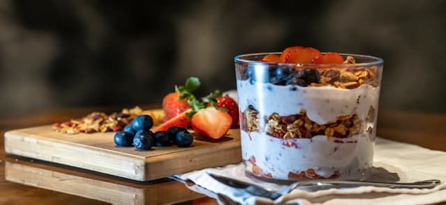 Yogurt parfait
