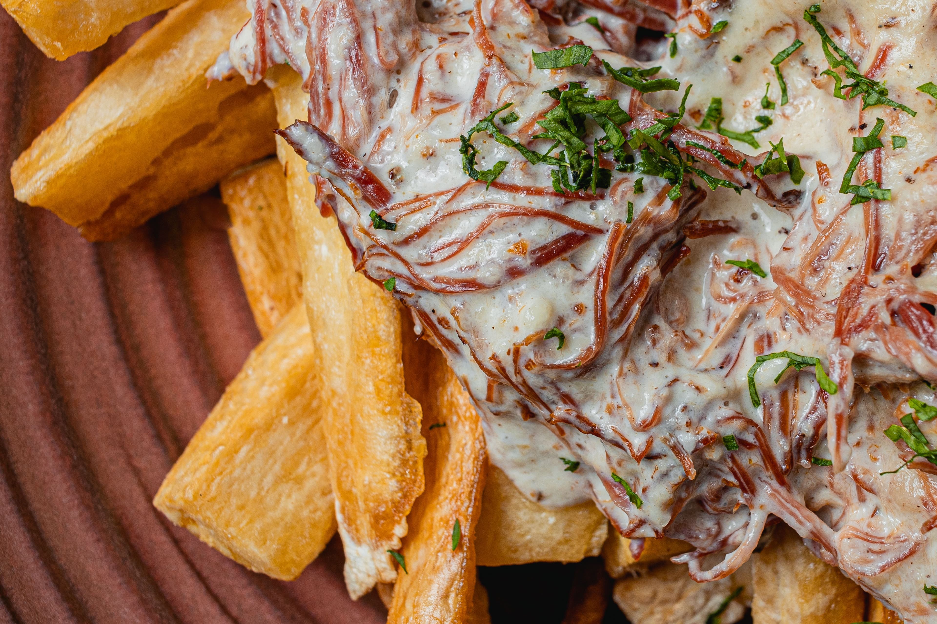 Yuca con Mojo