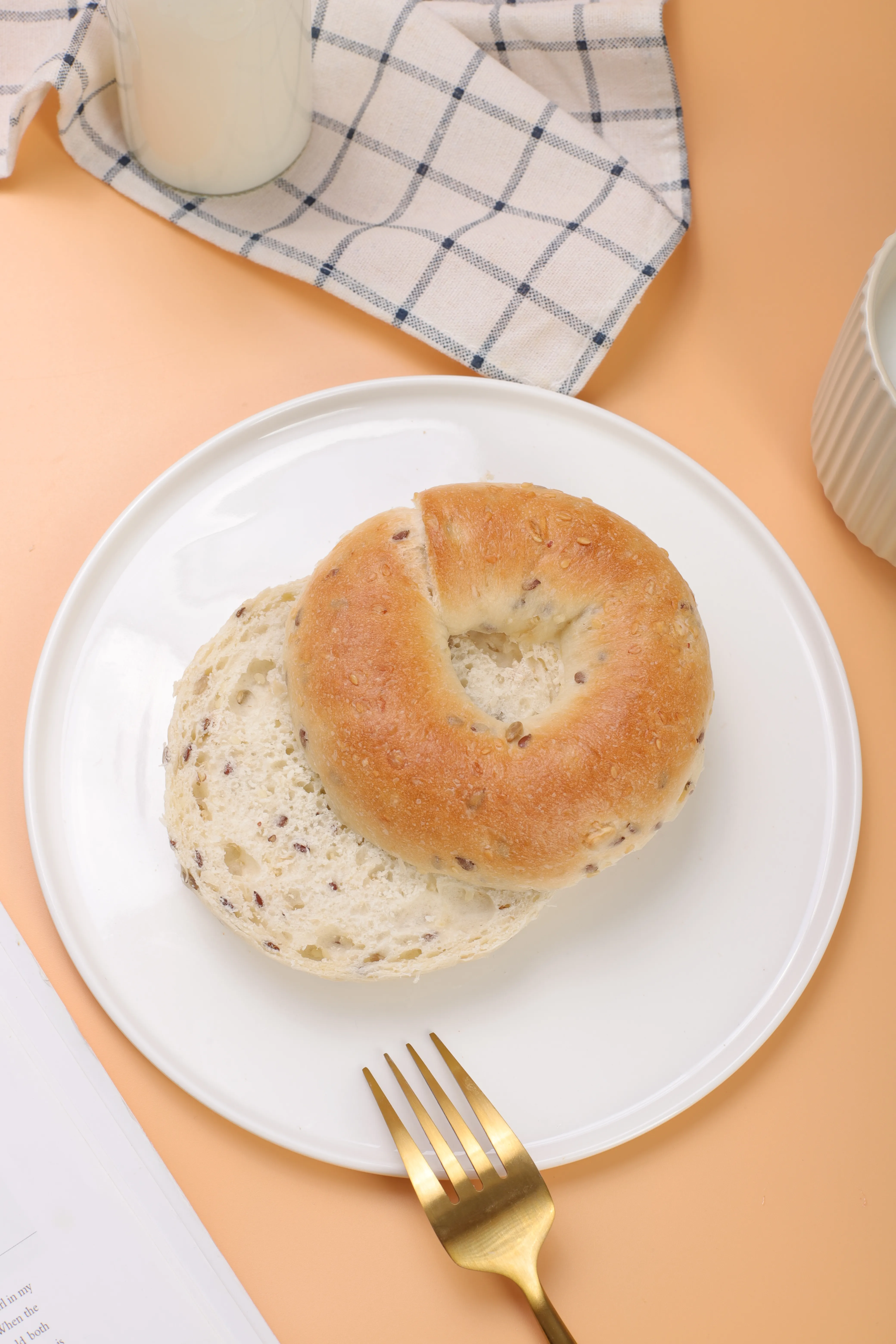 Whole wheat bagel