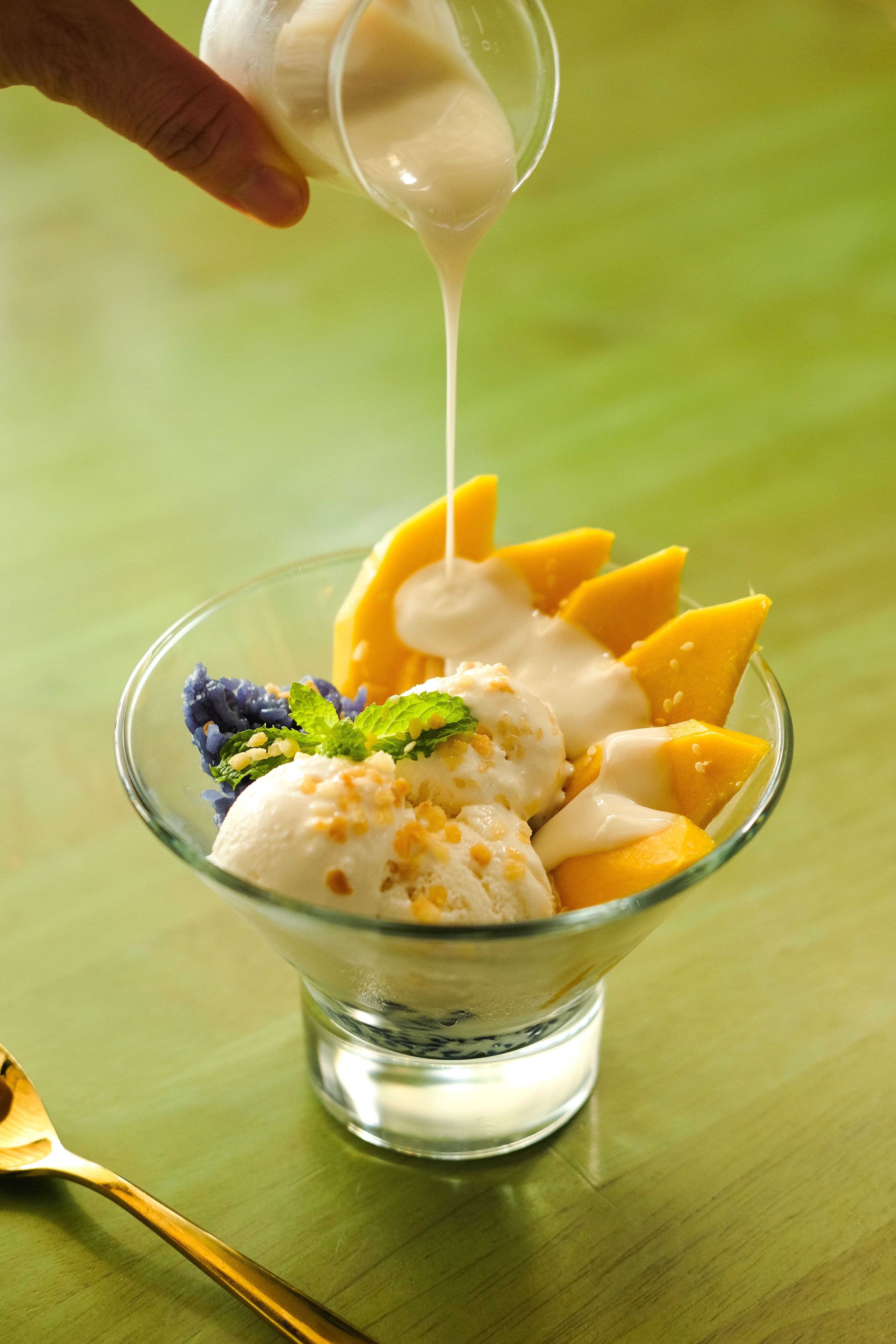 Halo Halo