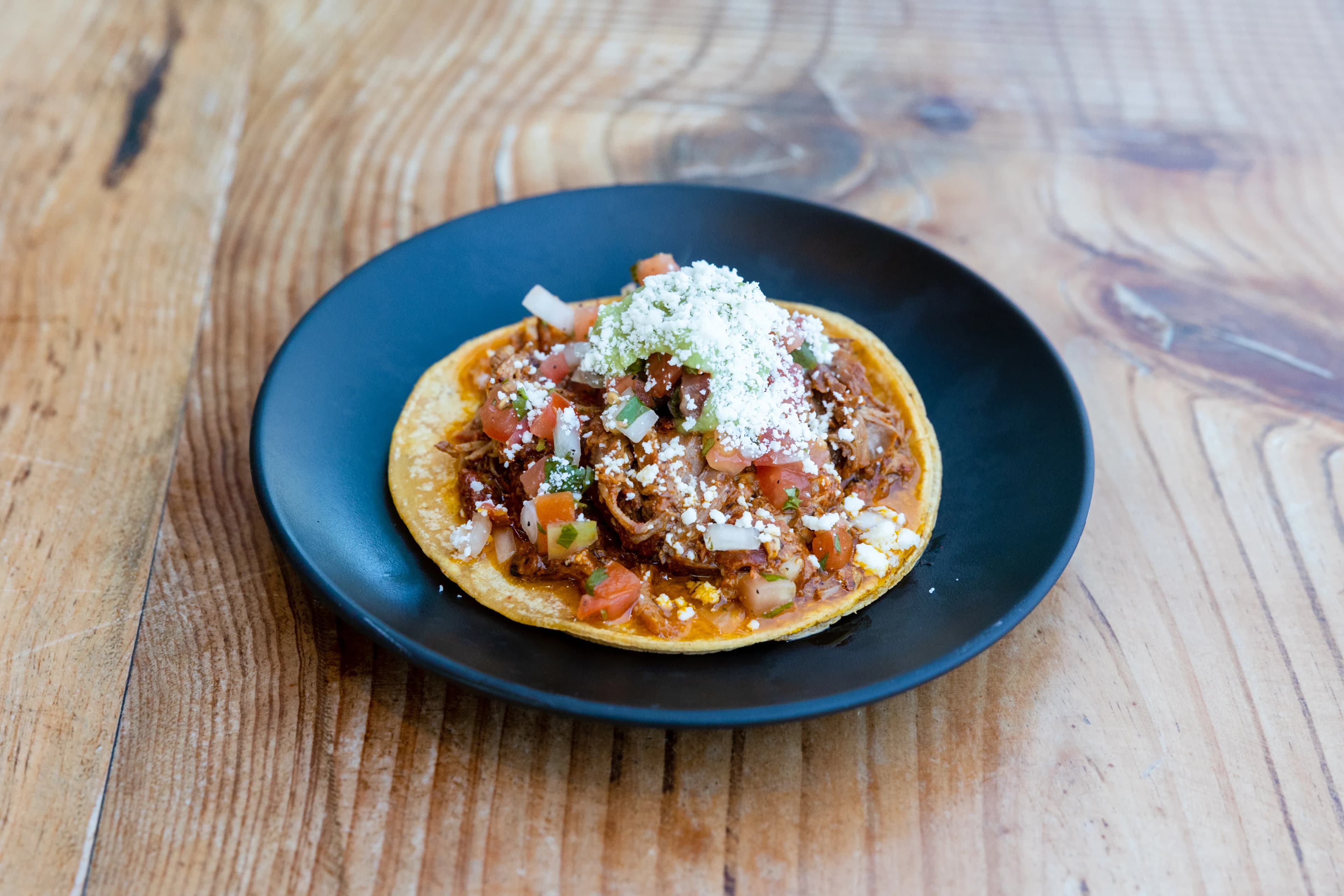 Tostada de Tinga