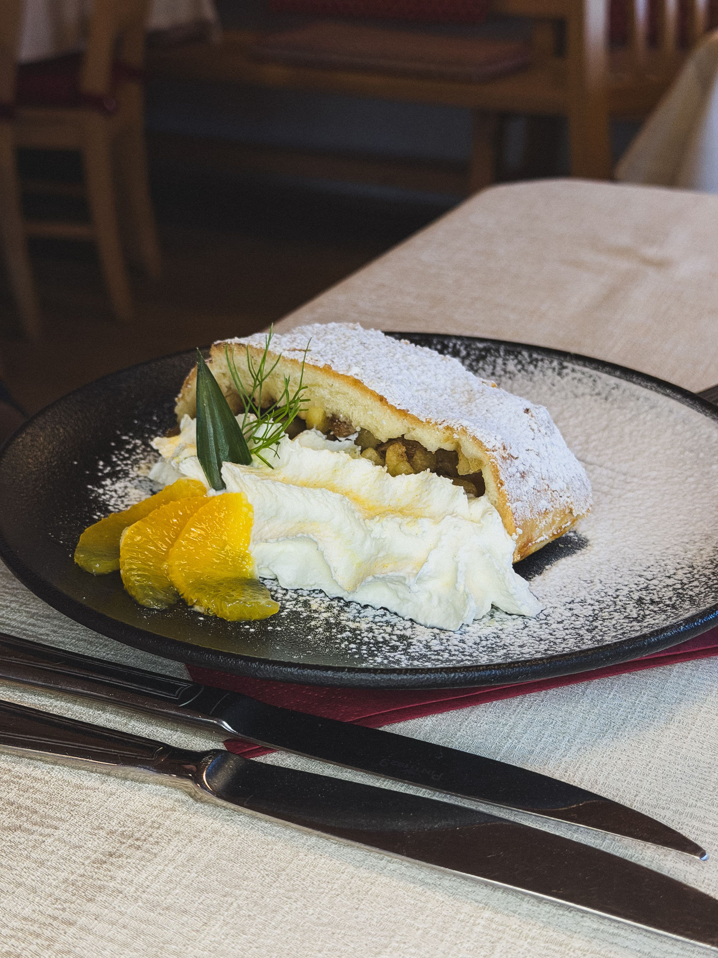 Apfelstrudel