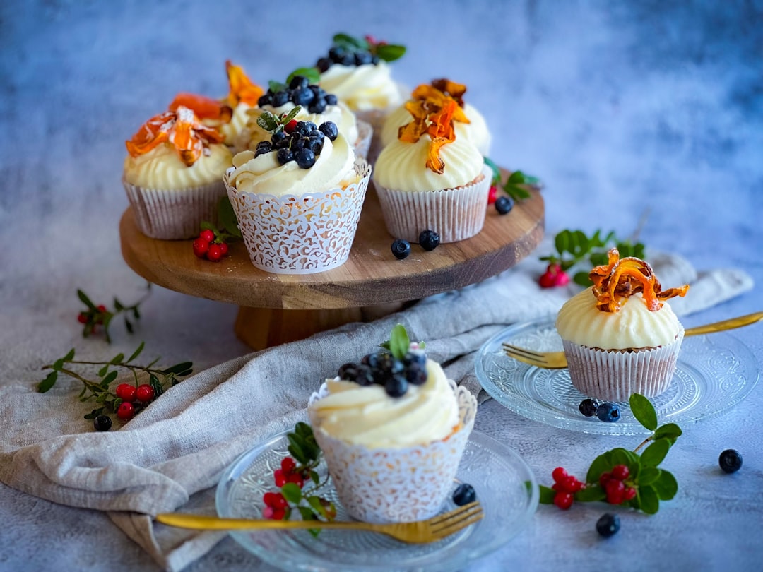 Cream cheese (whipped)
